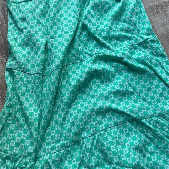 Green Floral Spaghetti Strap Dress - Picture 4 of 4